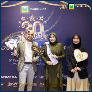 Medik-Link 30th Anniversary Dentist Group Photo 6