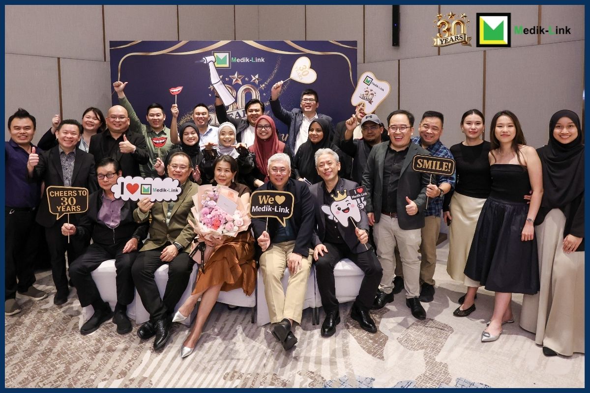 Medik-link 30th Anniversary Dinner Group photos