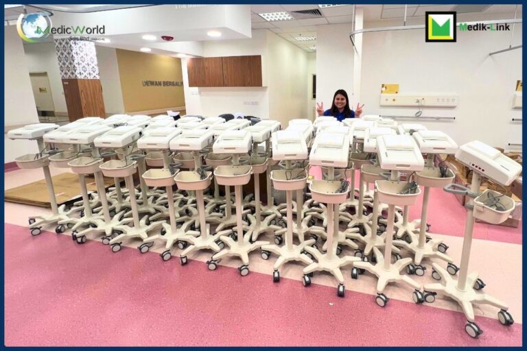 Philips Avalon FM20 and FM30 fetal and maternal monitoring systems arranged in the labour suite for installation – MedicWorld Malaysia